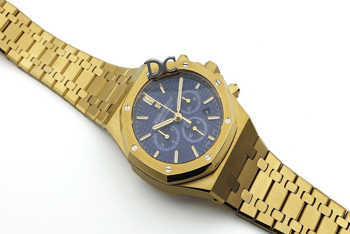 Royal Oak Self-Winding Chronograph Blue Dial in Yellow Gold - Image 3