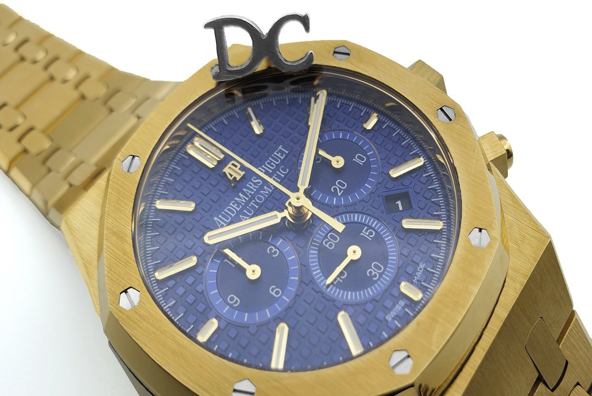 Royal Oak Self-Winding Chronograph Blue Dial in Yellow Gold - Image 2